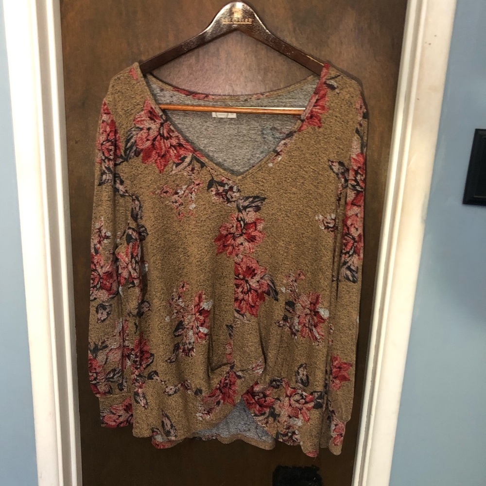 Maurice’s brown long sleeve top.